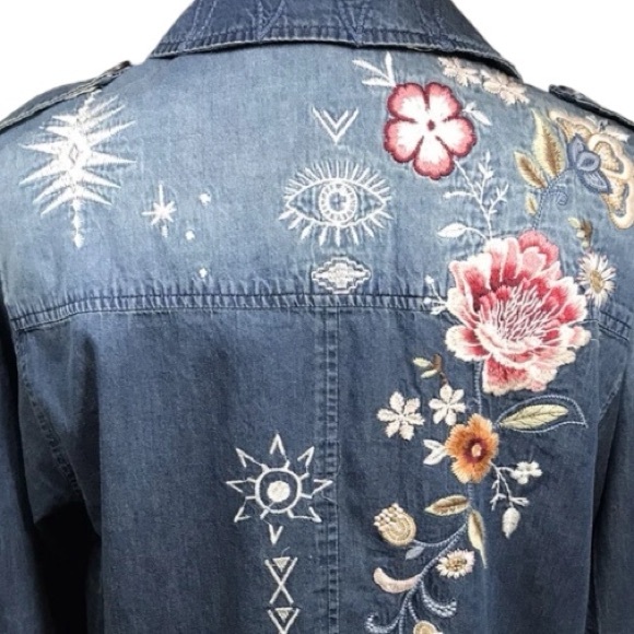 Johnny Was HEAVILY EMBROIDERED DEMIN SHIRT/JACKET UMOYA NWT - Picture 3 of 15